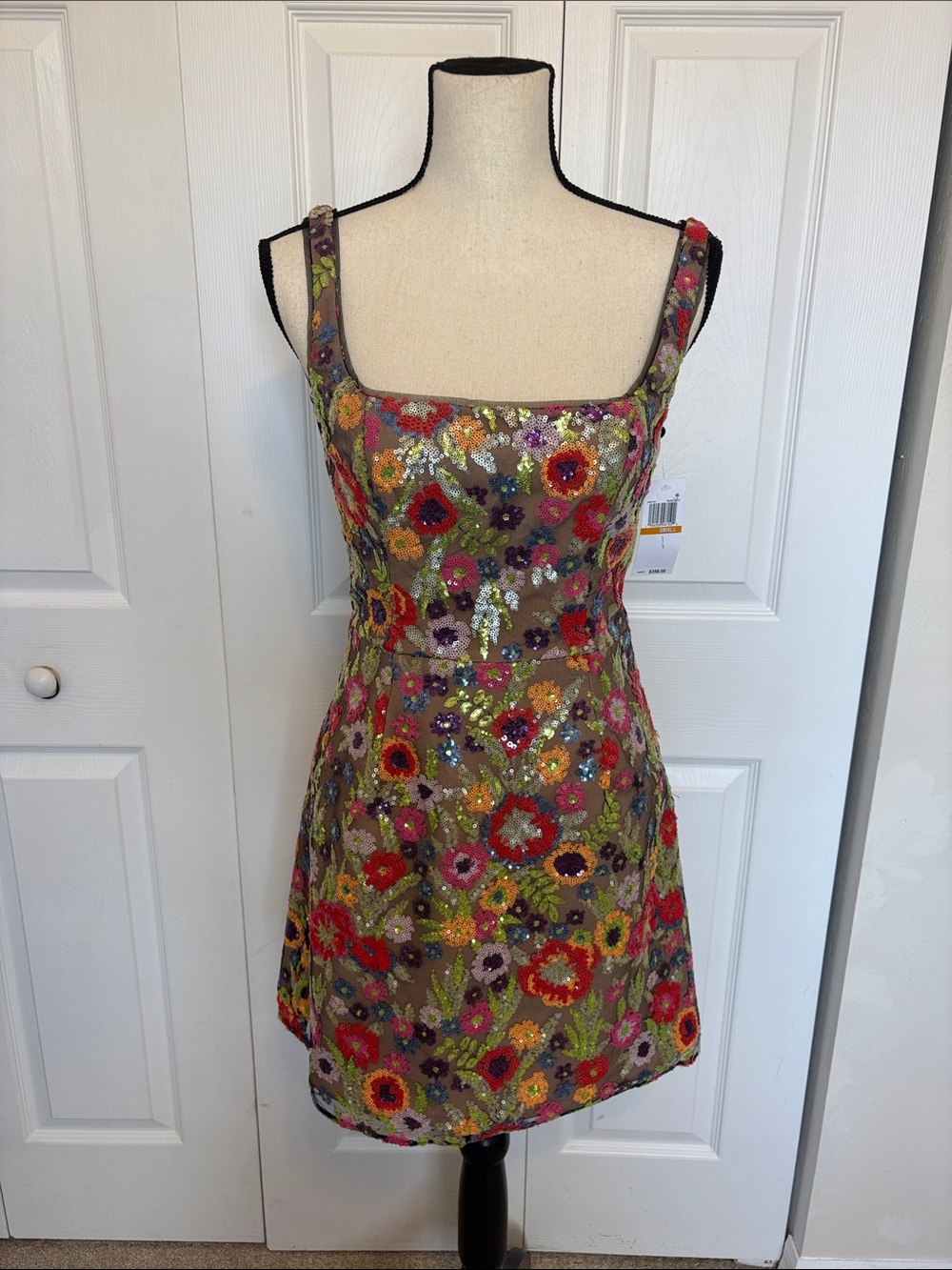 NWT Dress the Population Floral Sequin Mini Dress Size Small.